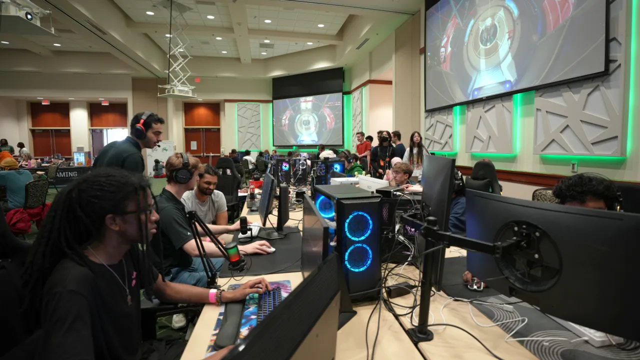 Students at esports LAN event